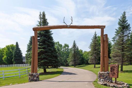 8145 Pioneer Creek Road, Maple Plain, MN 55359