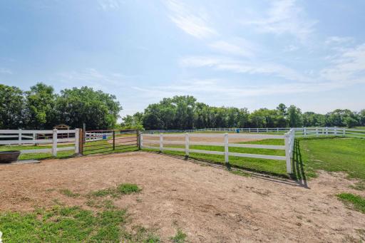 8145 Pioneer Creek Road, Maple Plain, MN 55359