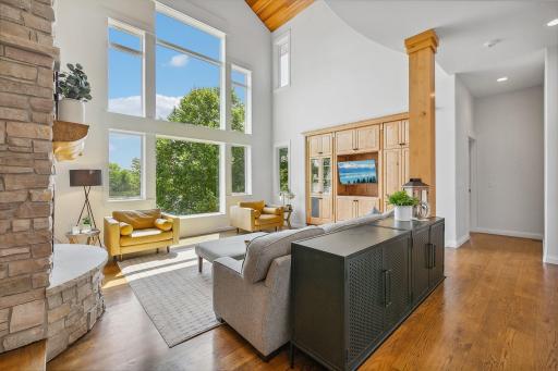 22911 Hunters Ridge Road, Lakeville, MN 55044