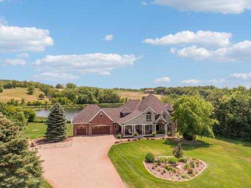 22911 Hunters Ridge Road, Lakeville, MN 55044