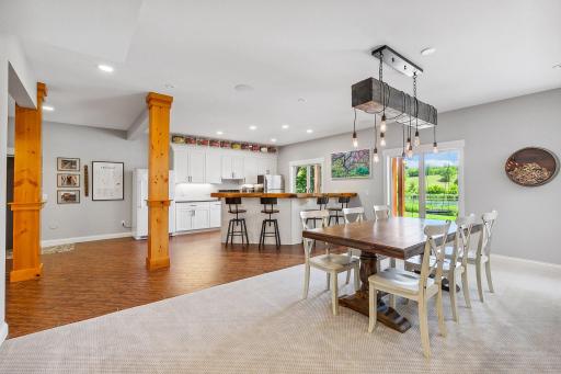 22911 Hunters Ridge Road, Lakeville, MN 55044