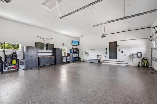 22911 Hunters Ridge Road, Lakeville, MN 55044