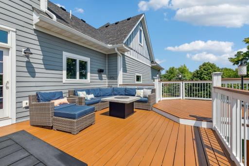 22911 Hunters Ridge Road, Lakeville, MN 55044