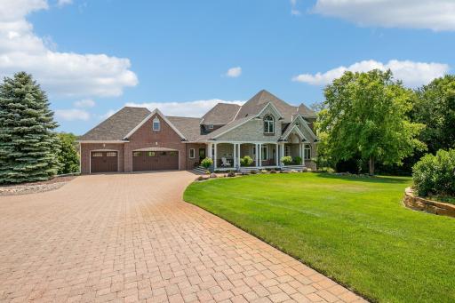 22911 Hunters Ridge Road, Lakeville, MN 55044
