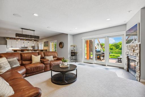 22911 Hunters Ridge Road, Lakeville, MN 55044