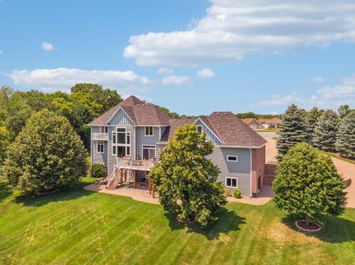 22911 Hunters Ridge Road, Lakeville, MN 55044