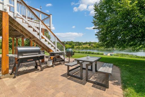 22911 Hunters Ridge Road, Lakeville, MN 55044