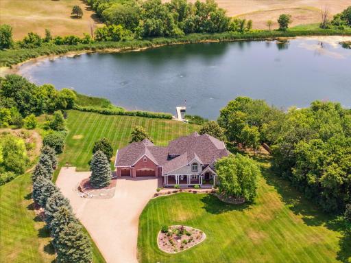 22911 Hunters Ridge Road, Lakeville, MN 55044