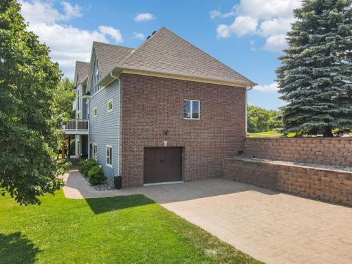 22911 Hunters Ridge Road, Lakeville, MN 55044