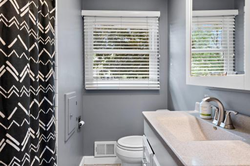16306 Flagstaff Avenue W, Rosemount, MN 55068
