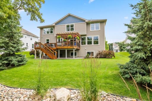2500 White Pine Way, Stillwater, MN 55082