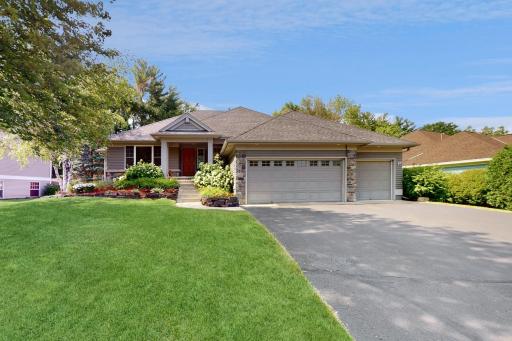 441 Vadnais Lake Drive, Vadnais Heights, MN 55127