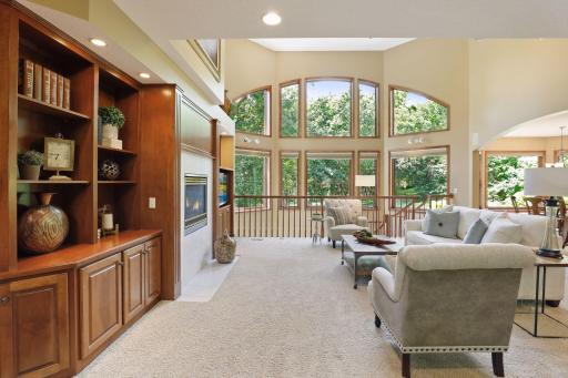 4888 Woodhurst Lane, Minnetonka, MN 55345
