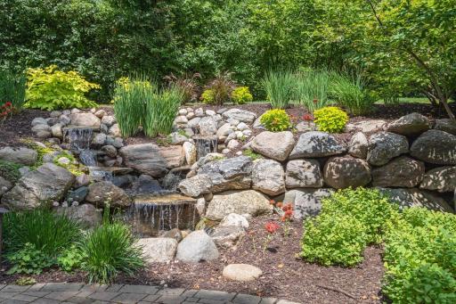 4888 Woodhurst Lane, Minnetonka, MN 55345