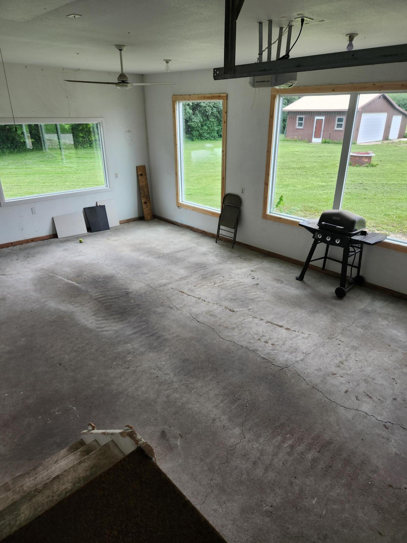 Attached Garage