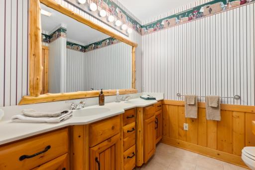 Clamshell Cabin