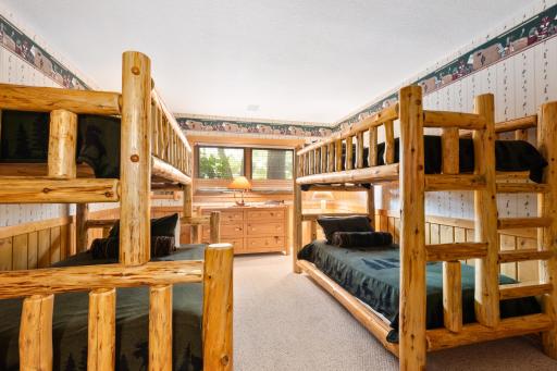 Clamshell Cabin