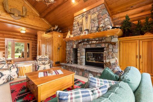 Clamshell Cabin