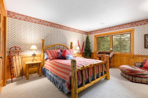 Clamshell Cabin