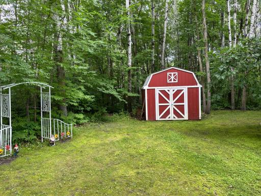 982 Noble Drive NW, Baudette, MN 56623