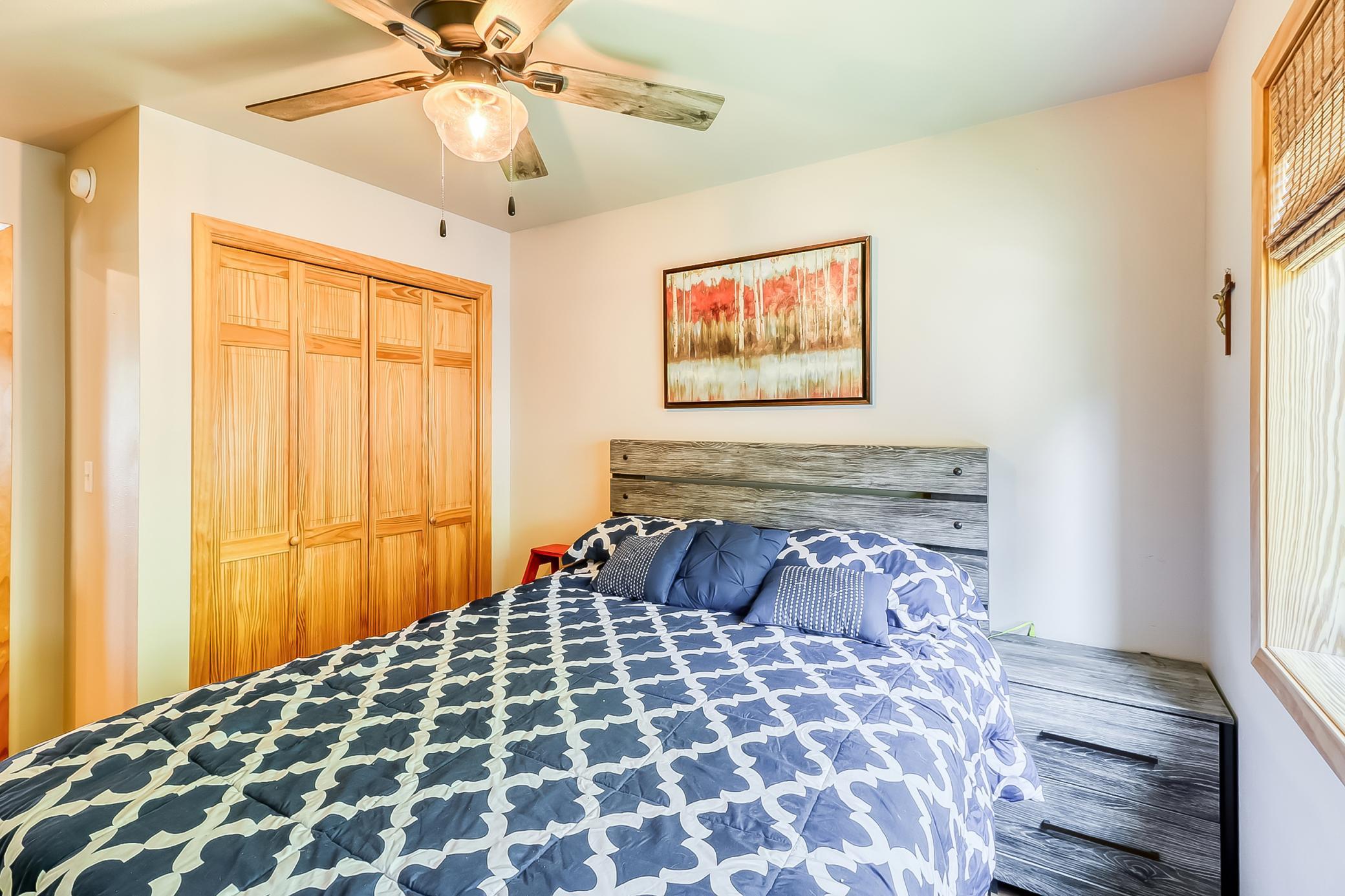 Bedroom2_2.jpg