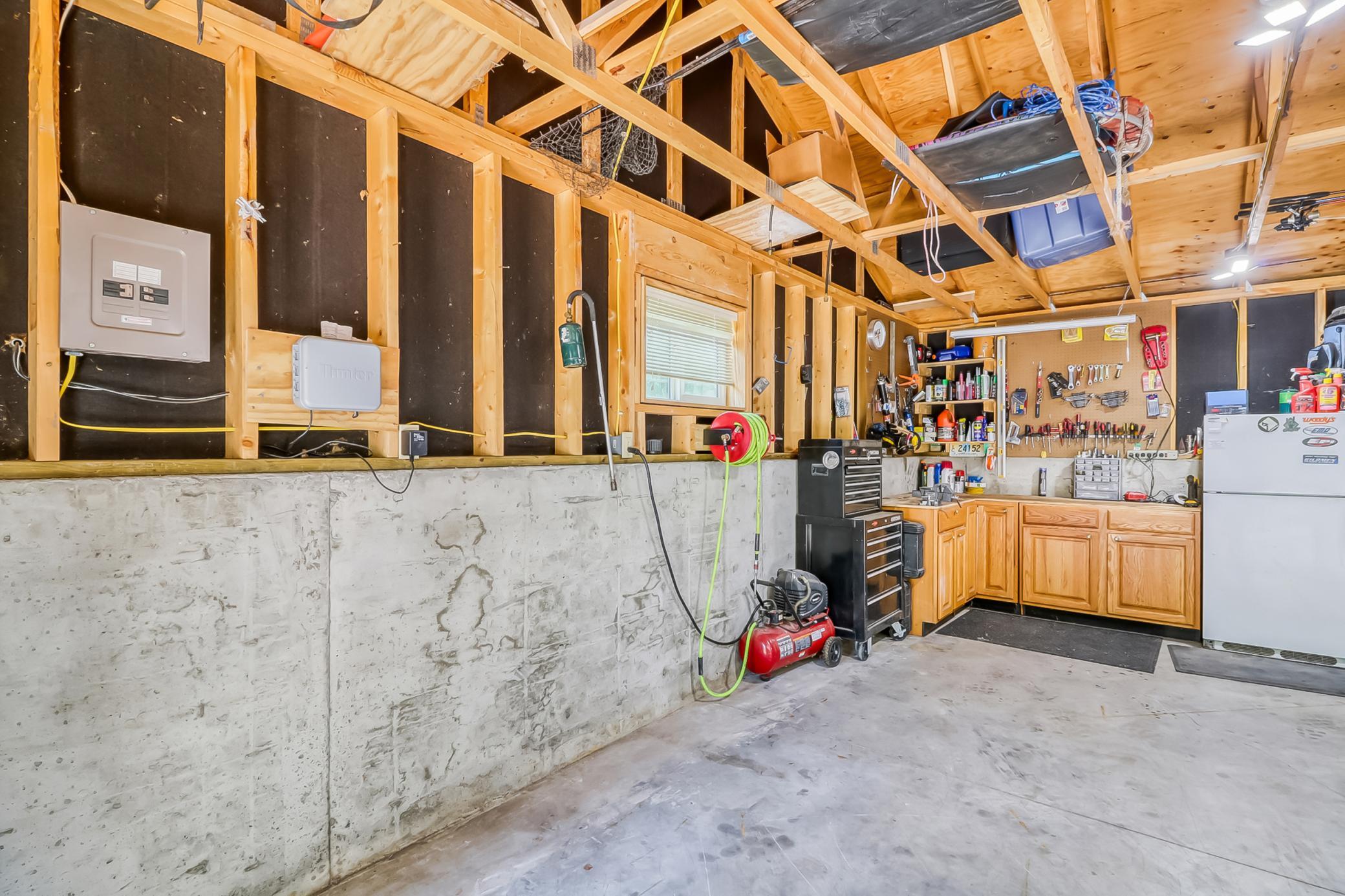 Garage1_2.jpg