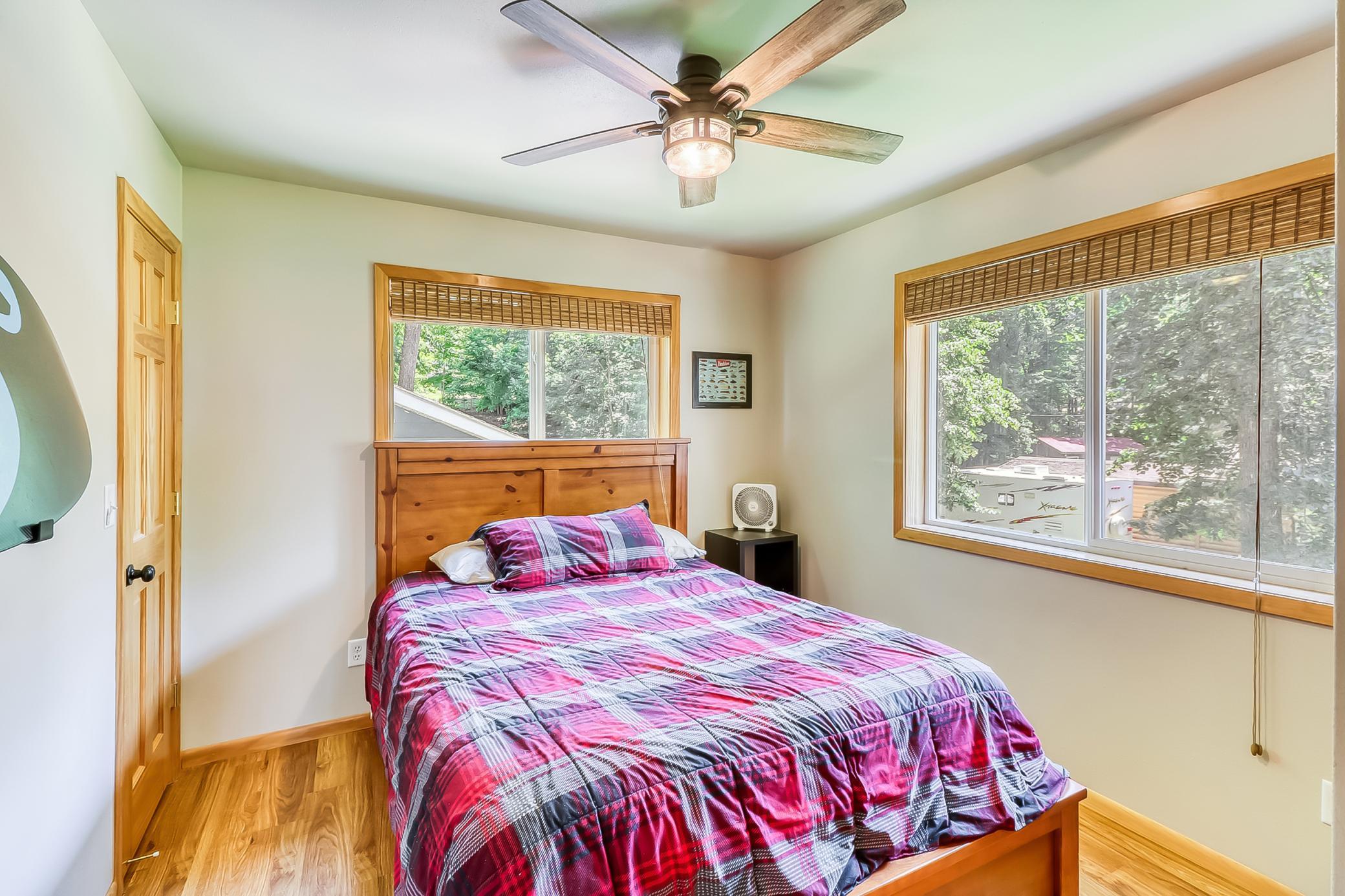 Bedroom1_1.jpg