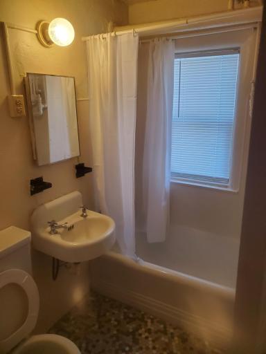 425 Roy Street N, Saint Paul, MN 55104