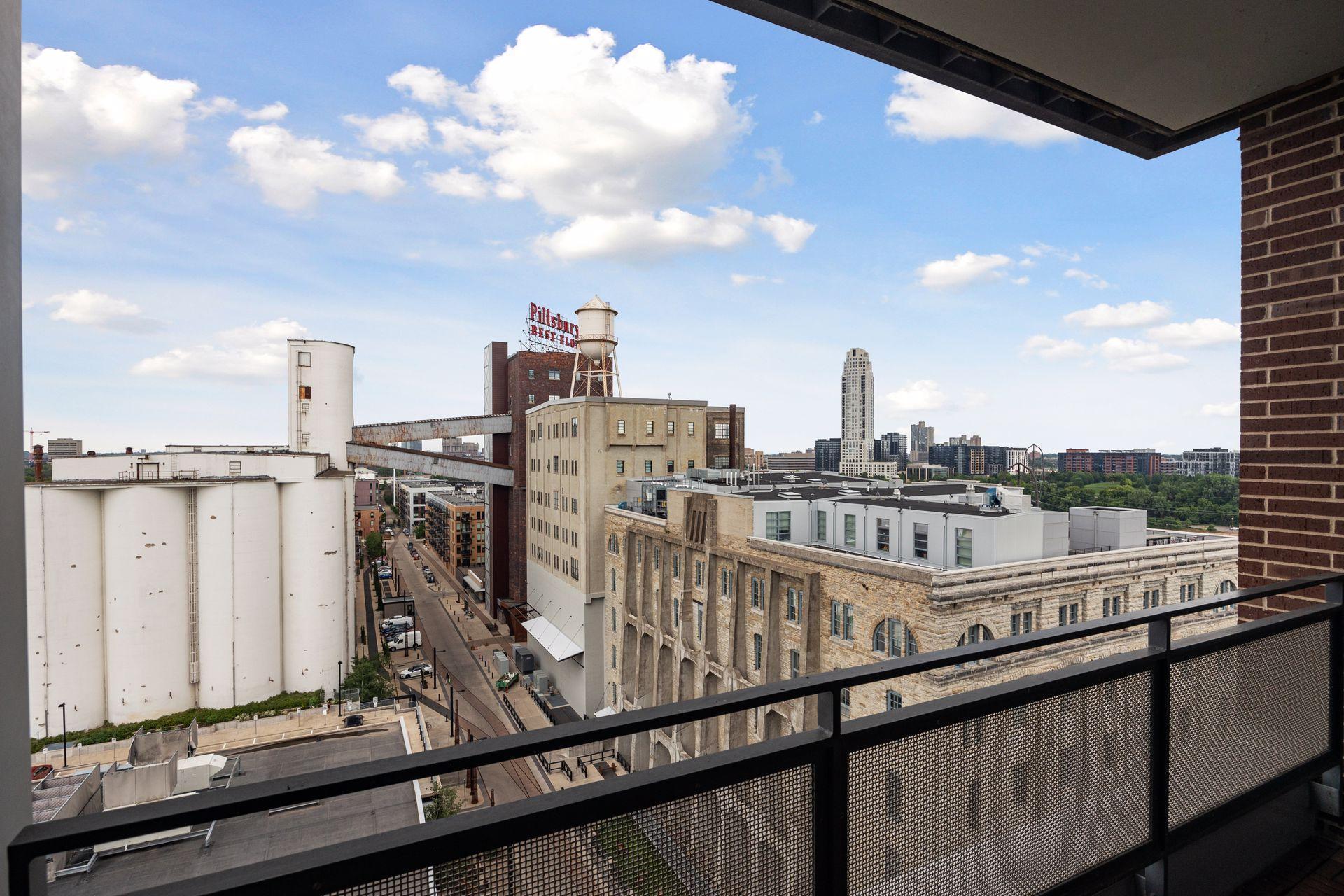 A fun view of the flour mill that when open was the worlds largest! Now housing artists lofts, and a museum. So many interesting historical tours to take, and guided trails to explore.