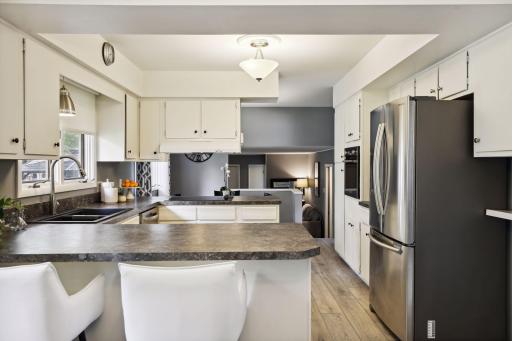 350 Thompson Avenue W, West Saint Paul, MN 55118