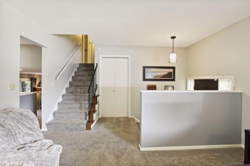 350 Thompson Avenue W, West Saint Paul, MN 55118