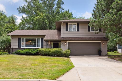 350 Thompson Avenue W, West Saint Paul, MN 55118