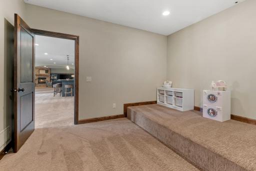 7681 Prairie Grass Pass, Prior Lake, MN 55372