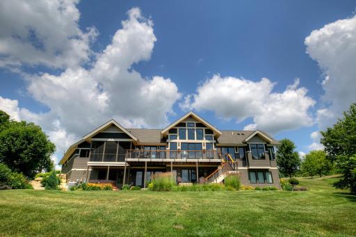 You will enjoy the dramatic views of the Mississippi River from the rear of the home.