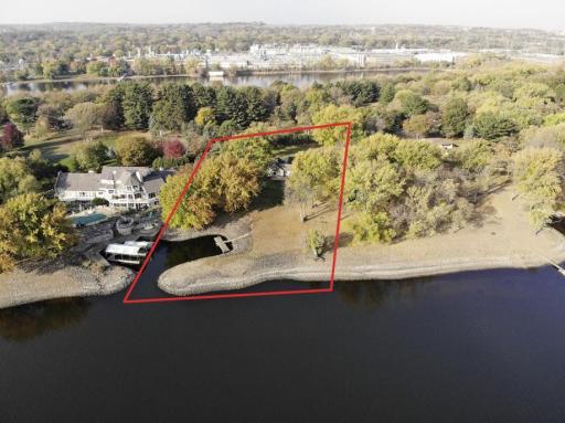 16 Point Road, Bayport, MN 55003