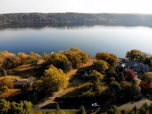16 Point Road, Bayport, MN 55003