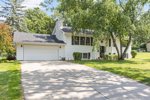 9109 Toledo Road, Bloomington, MN 55437