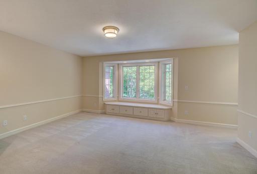 2 Black Oak Road, Saint Paul, MN 55127
