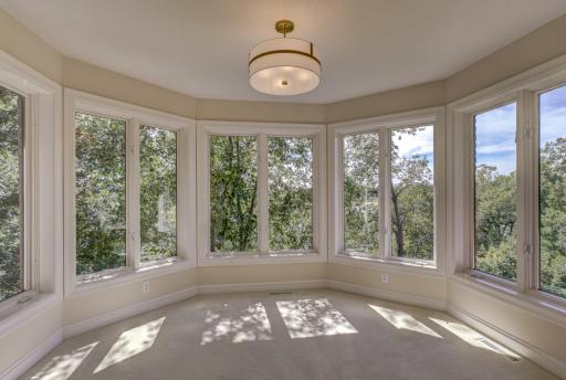 2 Black Oak Road, Saint Paul, MN 55127