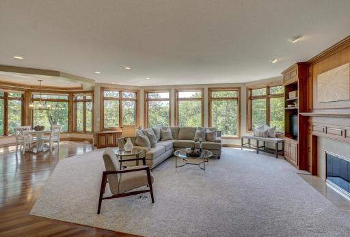 2 Black Oak Road, Saint Paul, MN 55127