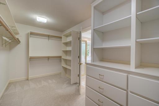 2 Black Oak Road, Saint Paul, MN 55127