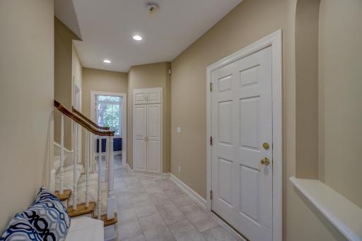 2 Black Oak Road, Saint Paul, MN 55127