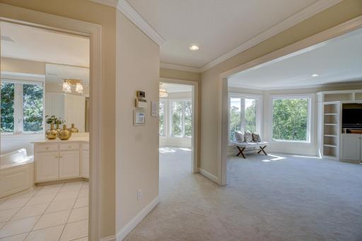 2 Black Oak Road, Saint Paul, MN 55127
