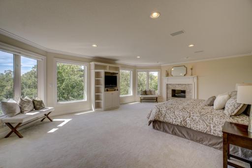 2 Black Oak Road, Saint Paul, MN 55127