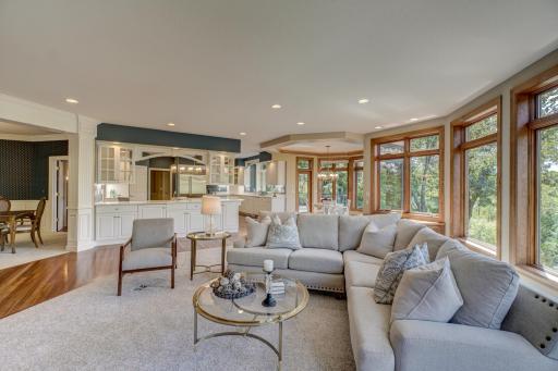 2 Black Oak Road, Saint Paul, MN 55127