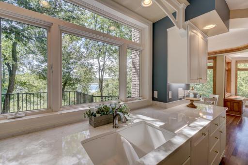 2 Black Oak Road, Saint Paul, MN 55127