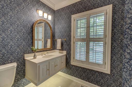 2 Black Oak Road, Saint Paul, MN 55127