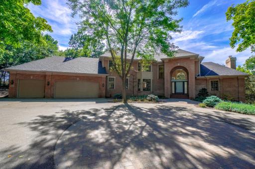 2 Black Oak Road, Saint Paul, MN 55127