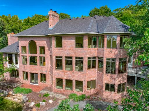 2 Black Oak Road, Saint Paul, MN 55127