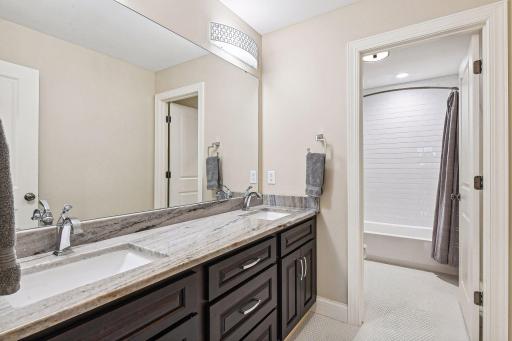 4815 Suburban Drive, Shorewood, MN 55331